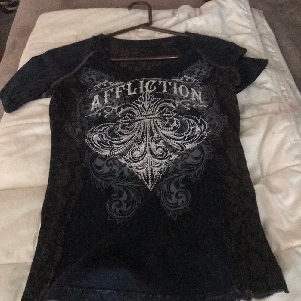Affliction tee shirt